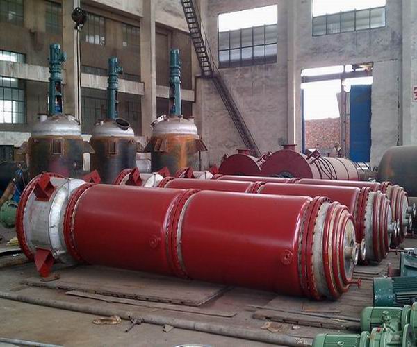 離心式刮板薄膜蒸發(fā)器 刮板薄膜蒸發(fā)器 薄膜蒸發(fā)器 刮板蒸發(fā)器