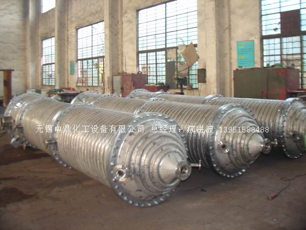 導(dǎo)熱油循環(huán)加熱薄膜蒸發(fā)器 導(dǎo)熱油加熱刮板薄膜蒸發(fā)器