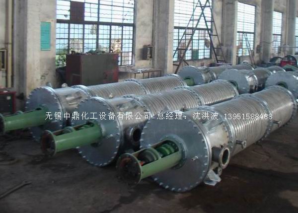 鉸鏈刮板式薄膜蒸發(fā)器 鉸鏈?zhǔn)焦伟灞∧ふ舭l(fā)器